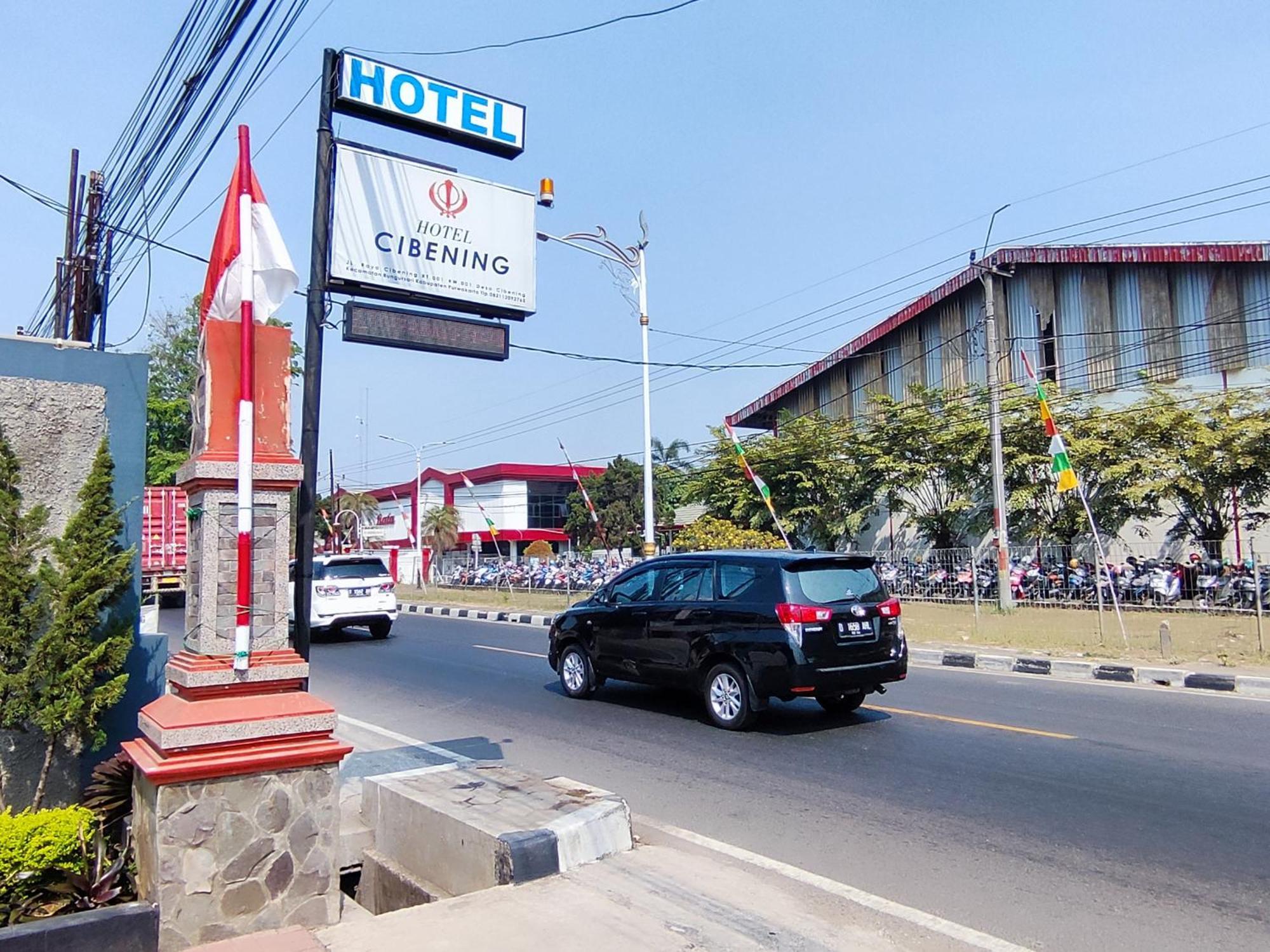 Hotel Cibening ปูร์วาการ์ตา ภายนอก รูปภาพ