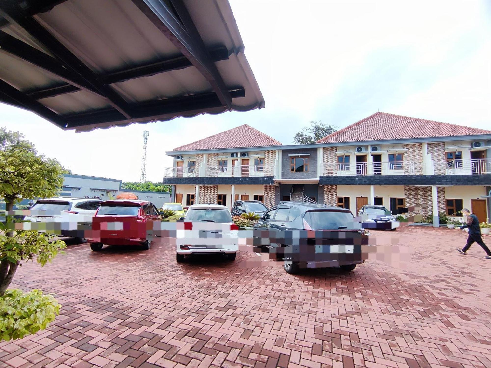 Hotel Cibening ปูร์วาการ์ตา ภายนอก รูปภาพ